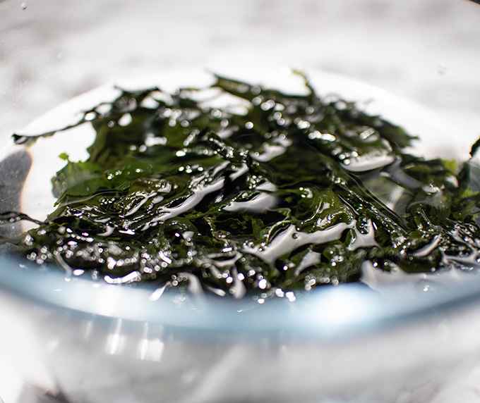 seaweed-salad-easy-and-healthy
