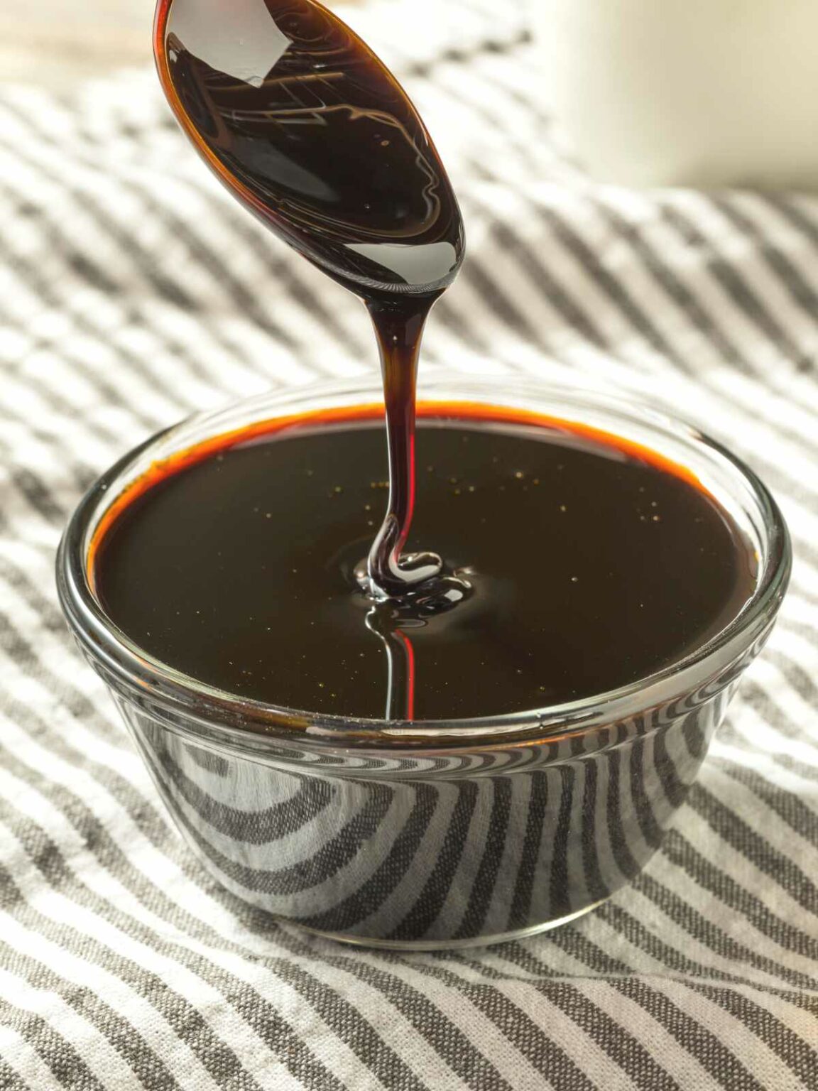 Is Molasses Vegan? Everything You Need To Know » Joyful Dumplings