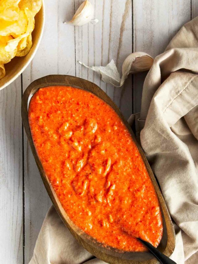 white bean and roasted red pepper dip
